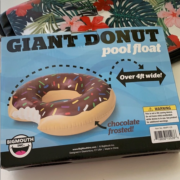 Donut Float - Picture 2 of 5